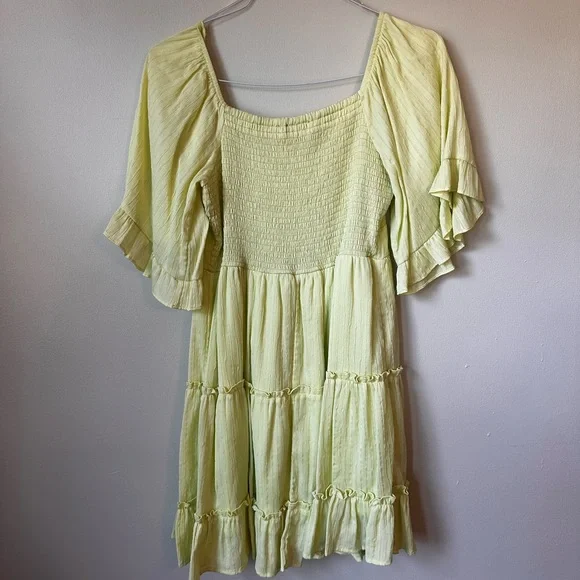 3/$30 ✨ Lime Green Ruffled Dress - Picture 2 of 2